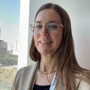 Meet your Posher, Laurie